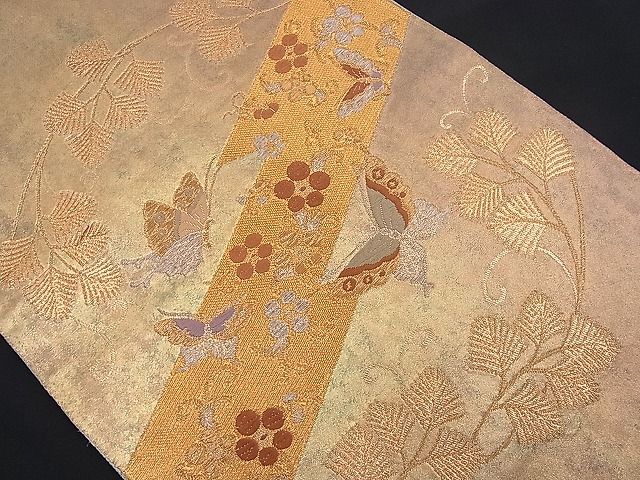 平和屋着物■六通柄袋帯 唐織 胡蝶秀花 金糸 逸品 n-je2224