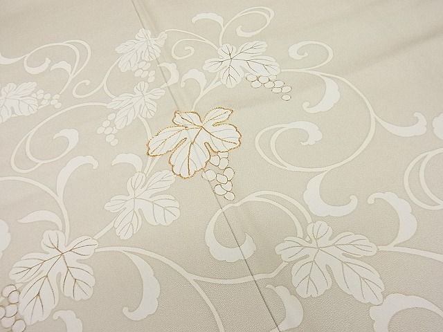 平和屋本店●極上 きもの志麻 岩下志麻ブランド 訪問着 駒刺繍 葡萄唐草文 金彩 白橡色地 パールトーン加工 逸品3s20967