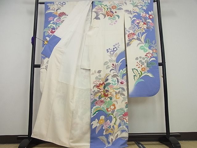 平和屋本店●極上 創業460年・千總 振袖・長襦袢セット 駒刺繍 更紗花唐草文 金彩 半衿刺繍 逸品4s316
