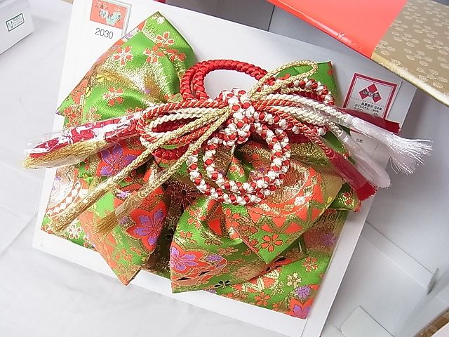 平和屋本店■極上 子供 七五三 女の子 3歳 祝着・襦袢・帯・小物セット 刺繍 花毬文 金糸 逸品 DZAA0093kh4
