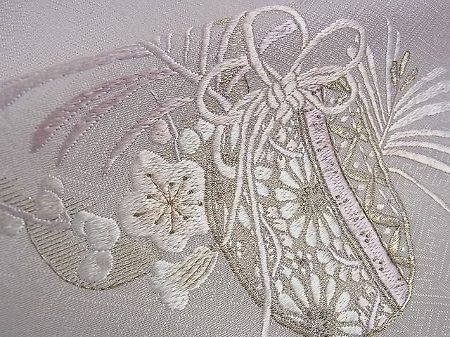 平和屋本店●極上 山口美術織物 皇室 伊勢神宮御用 西陣織 訪問着 総刺繍 鬘帯仕覆松梅文 薄桜色地 金糸 逸品 DZAA0131kh5
