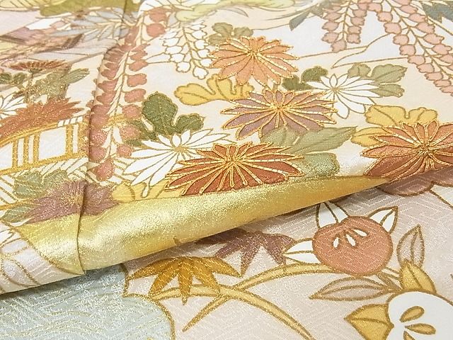 平和屋本店■極上 皇室献上作家 藤井寛 訪問着 駒刺繍 彩の宴 風景草花文 金彩 反端付 象牙色地 正絹 逸品 未使用 KAAA0710kk4
