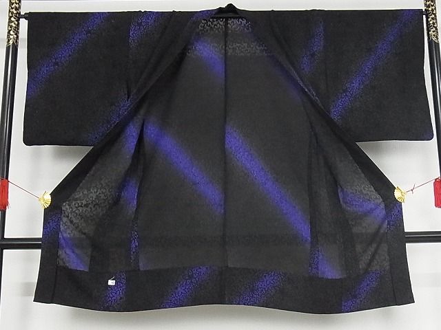 平和屋本店■極上 長羽織 スリーシーズン 春夏秋 塵除け 花唐草文 暈し染め 黒地 正絹 逸品 KAAA0719kk4