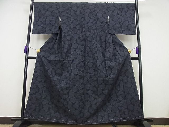 平和屋本店●極上 本場結城紬 重要無形文化財 100亀甲 雪輪重ね 証紙付き 逸品 未使用4s712