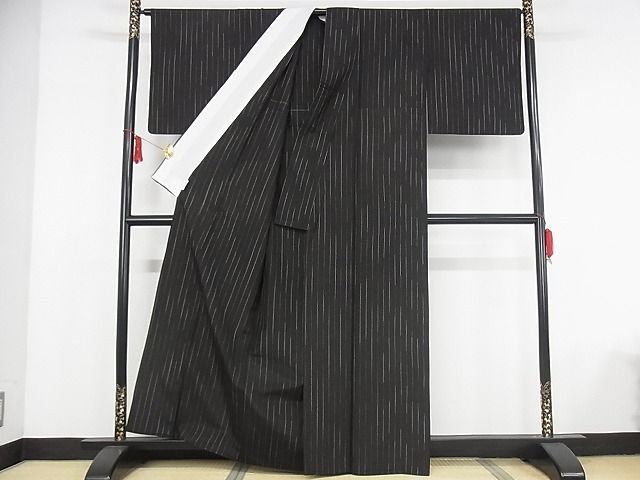 平和屋本店■極上 本場縞大島紬 単衣 純植物染 車輪梅工芸 縞 証紙付き 正絹 逸品 KAAA0990kk4