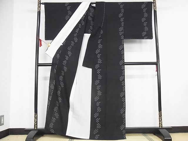 平和屋本店▽極上 結城紬 奥順 はたおり娘 結城ちぢみ 単衣 鱗間道 証紙付き 正絹 逸品 未使用 KAAA1112kk4