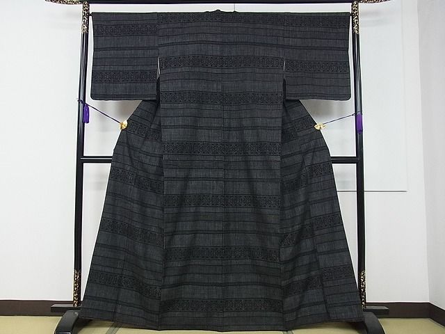 平和屋本店●極上 本場結城紬 重要無形文化財 奥順 80亀甲 吉祥横段文 証紙付き 逸品 CZAA0426s4