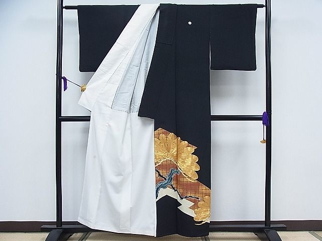 平和屋着物■豪華黒留袖 駒刺繍 枝松文 金彩 逸品 CAAD5273nb