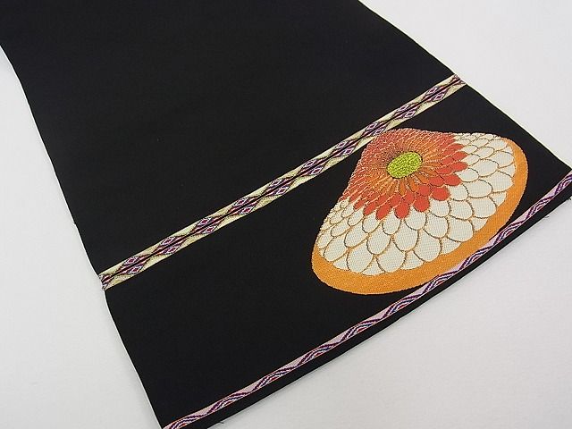 平和屋本店●最高級 龍村平蔵製 六通太鼓柄 本袋帯 追粉菊錦 黒地 金糸 逸品 CZAA0592s4