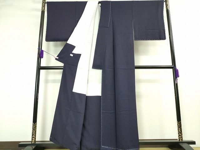 平和屋本店●極上 藍造り国選定無形文化財 藍師・佐藤昭人 色無地 唐草地紋 鉄紺色 逸品 未使用 DZAA1756kh5