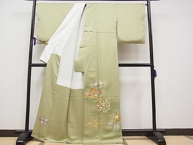 平和屋本店●極上 野口彦太郎 大彦三代目 江戸染繍友禅 色留袖 駒刺繍 草花文 暈し染め 高島屋扱い 柳茶色地 逸品 CYAA0511s4