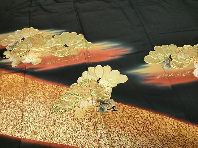 平和屋着物■豪華黒留袖 駒刺繍 松葉花文 暈し染め 金彩 逸品 DAAH6157sf