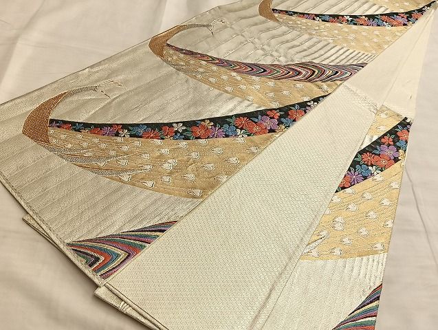 平和屋着物◎佐賀錦 六通柄袋帯 唐織 孔雀草花文 金銀糸 逸品 BAAJ2639du