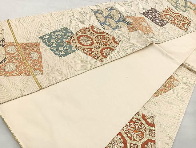 平和屋着物◎六通柄袋帯 漆箔 名物裂色紙文 金糸 正絹 逸品 BAAK6167cm