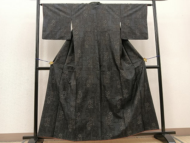 平和屋着物■本場大島紬 破れ色紙捻じ梅文 正絹 逸品 BAAQ5409yc