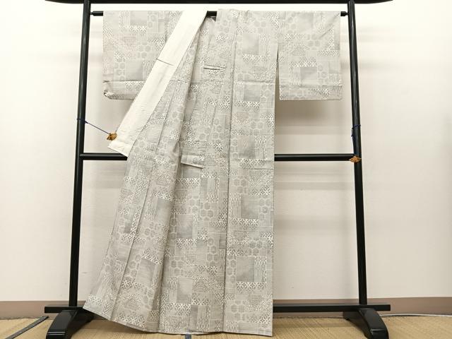 平和屋着物▽本場大島紬 単衣 白大島 9マルキ 色紙重ね花文 正絹 逸品 BAAS8027yc