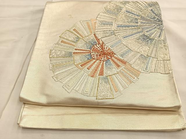 平和屋着物◎太鼓柄袋帯 総駒刺繍 源氏車文 金糸 引箔 正絹 逸品 BAAL7299di