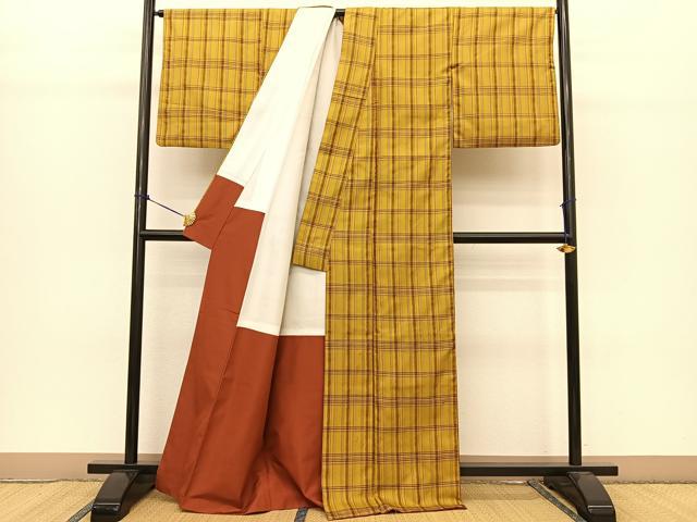 平和屋着物●本場黄八丈 紬 格子柄 正絹 逸品 BAAT0808yc