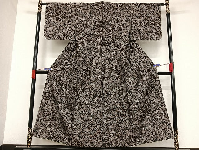 平和屋着物●本場大島紬 9マルキ 枝花文 正絹 逸品 AAAU4319np
