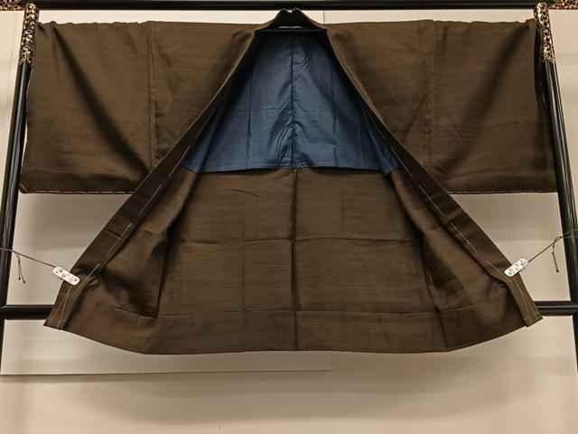 平和屋着物▽男性 単衣 長羽織 紬地 黒茶色 キングサイズ 正絹 逸品 CAAV5656id