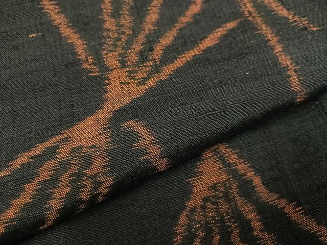 平和屋着物●上質な紬 幾何学文様 黒地 正絹 逸品 AAAZ0582ph