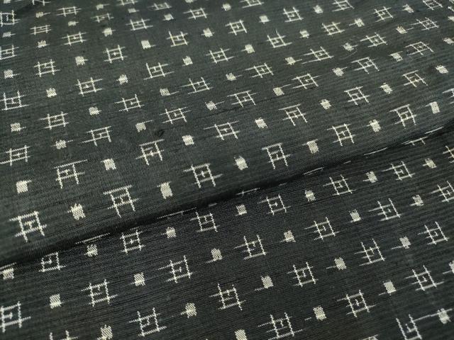 平和屋着物▽上質な紬 単衣 絣文 黒地 正絹 逸品DAAV5780az