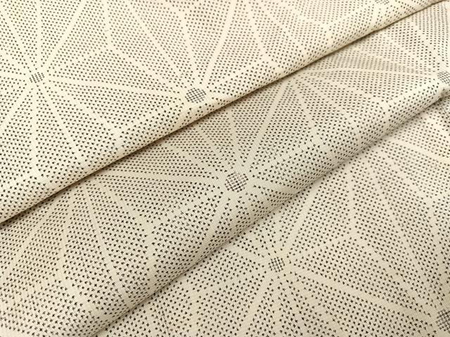平和屋着物●本場大島紬 白大島 一元7マルキ 麻の葉文様 正絹 逸品 AABB6270ph