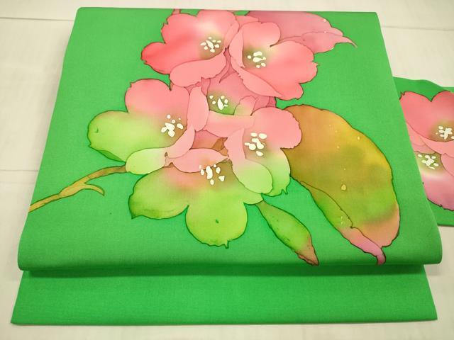 平和屋着物●塩瀬 九寸名古屋帯 ろうけつ染め 作家物 手描き 草花文 正絹 逸品 DAAX8528cm