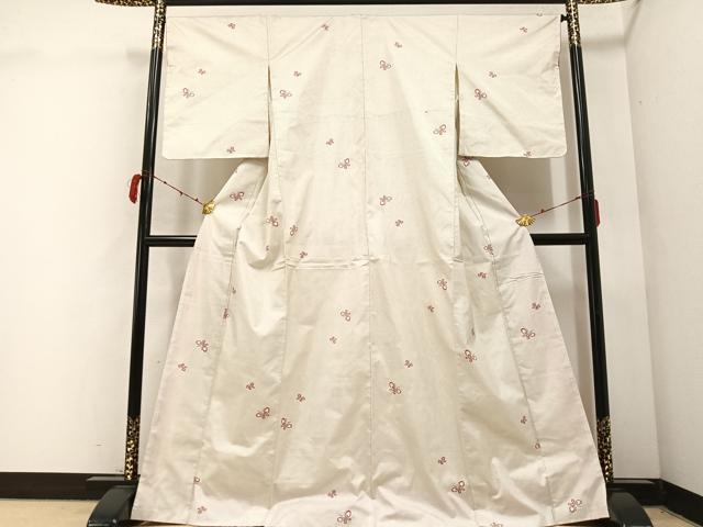 平和屋着物●本場大島紬 白大島 一元総絣 舞蝶文 正絹 逸品 AABC0650ph