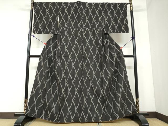 平和屋着物●上質な紬 抽象文様 黒地 正絹 逸品 DAAY5401ud