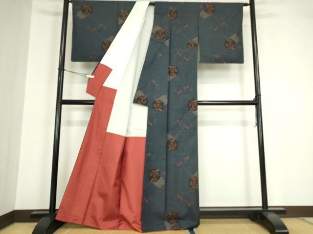 平和屋着物●本場大島紬 9マルキ 古代染色純泥染 雪輪花文 高橋一郎絹織物謹製 証紙付き 正絹 逸品 未使用 DABA4107az
