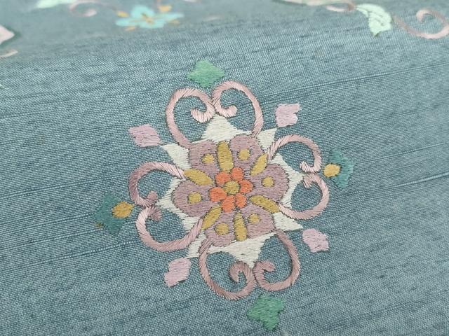 平和屋着物●太鼓柄袋帯 紬地 総刺繍 格子花文 正絹 逸品 未使用 DABA1716ps