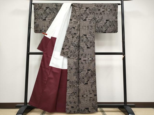平和屋本店●希少 本場大島紬 吉三郎 吉織物謹製 割込絣織 泥染め 徒然草 証紙付き 逸品 CYAA4430s6