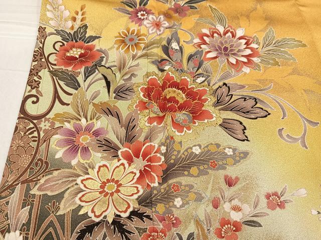 平和屋着物●豪華振袖 駒刺繍 更紗草花文 暈し染め 金彩 正絹 逸品 AABF6101ph