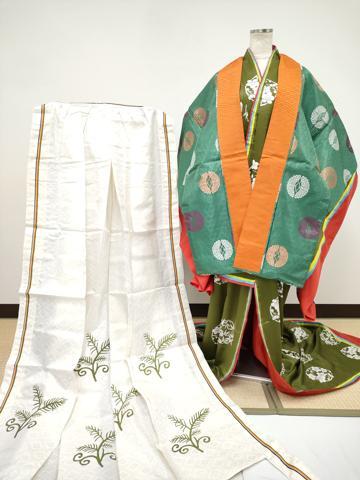平和屋本店●極上 十二単セット 唐衣・表着・裳 和装 婚礼 結婚式 神社挙式 唐織 舞蝶丸文 逸品 CYAA4547s6