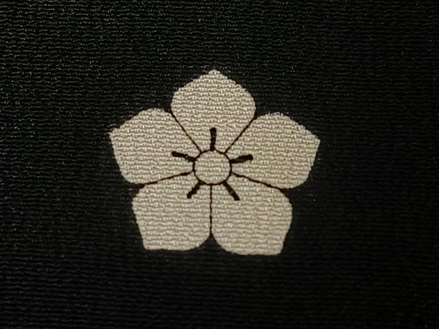 平和屋着物■豪華黒留袖 刺繍 尾長鳥松文 金彩 正絹 逸品 CABD6854xe