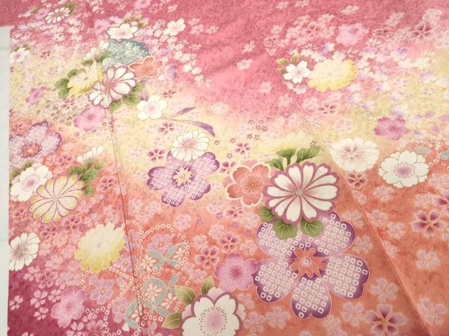 平和屋着物●豪華振袖 刺繍 雪輪舞花文 暈し染め 金糸 金彩 銀通し地 正絹 逸品 AABG7884cs