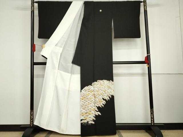平和屋着物●豪華黒留袖・長襦袢(袷)セット 友禅 駒刺繍 枝松文 金彩 半衿刺繍 正絹 逸品 AABG7972cs
