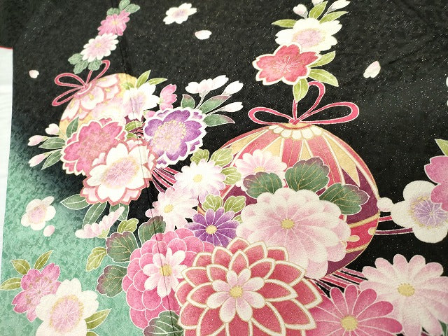 平和屋着物●豪華振袖 花毬文 暈し染め 黒地 金彩 金通し地 正絹 逸品 AABG7930cs