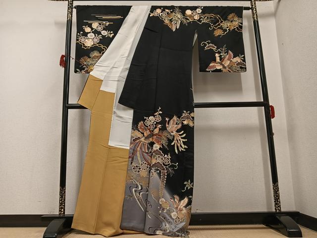 平和屋着物●訪問着 駒刺繍 松竹梅鳳凰文 暈し染め 黒地 金彩 正絹 逸品 AABG9020ph