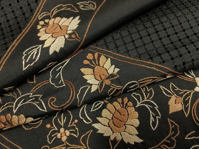 平和屋着物●訪問着 本場大島紬 染大島 総刺繍 花唐草文 黒地 正絹 逸品 AABG4725fy