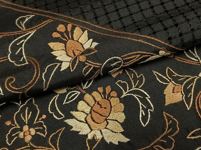 平和屋着物●訪問着 本場大島紬 染大島 総刺繍 花唐草文 黒地 正絹 逸品 AABG4725fy