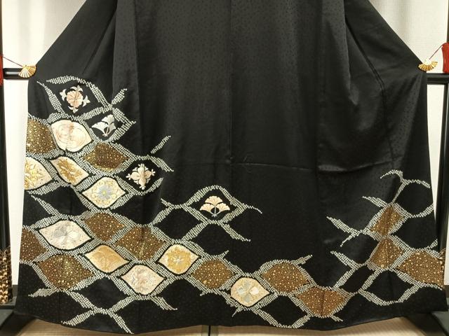 平和屋着物●訪問着 駒刺繍 絞り 草花文 黒地 金糸 金彩 正絹 逸品 AABH0513fy