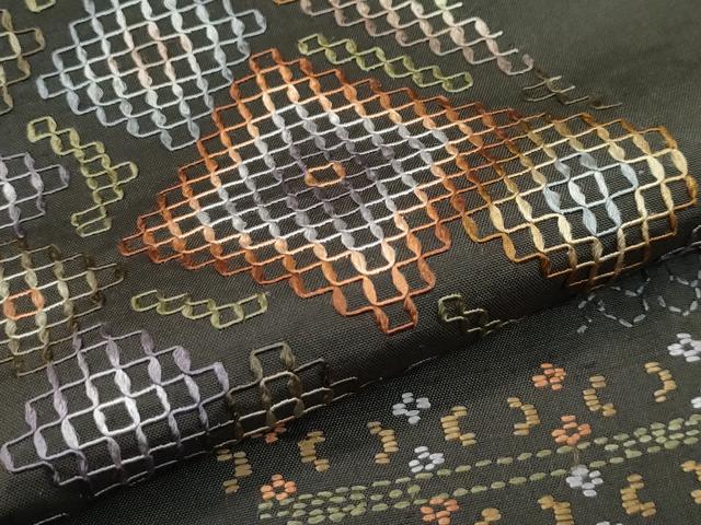 平和屋本店●極上 訪問着 本場染大島紬 刺繍 手花織 檳榔子染色地 逸品 未使用 CZAA5546s6