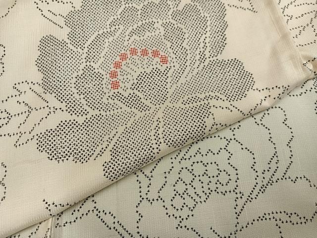 平和屋着物●本場大島紬 白大島 一元7マルキ 牡丹 正絹 逸品 未使用 AABH5321ph