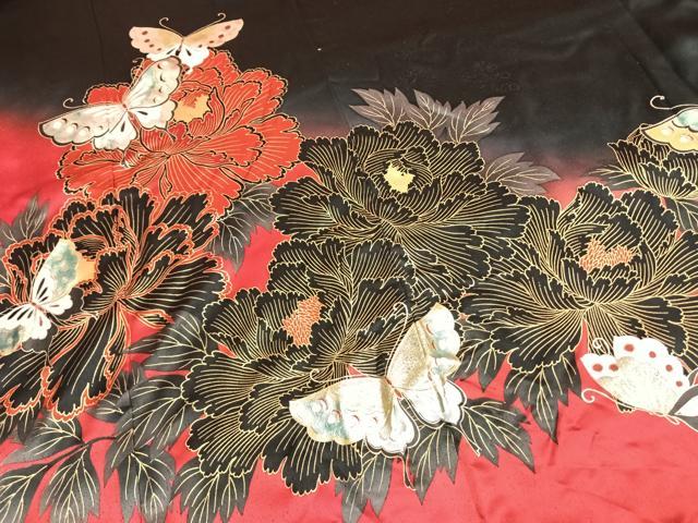 平和屋着物●豪華振袖 花蝶文 暈し染め 黒地 金銀彩 正絹 逸品 未使用 AABH4794fy