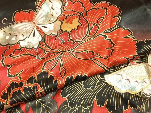 平和屋着物●豪華振袖 花蝶文 暈し染め 黒地 金銀彩 正絹 逸品 未使用 AABH4794fy