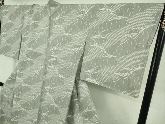 平和屋着物●極上 紺仁越後型松煙 十一代 松井均 紬 飛鶴文 反端付き 逸品 未使用 DZAB1989kh6