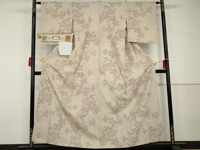平和屋着物●本場結城紬 重要無形文化財 100亀甲 枝花文 大丸扱い 井上商事株式会社謹製 証紙付き 正絹 逸品 AABH7133cs