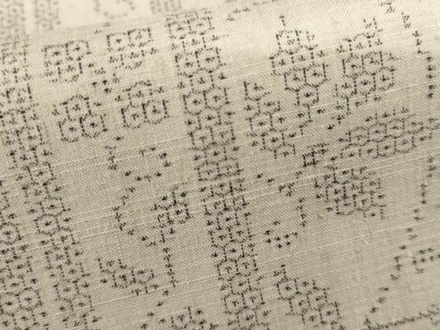 平和屋着物●結城紬 100亀甲 花唐草間道 正絹 逸品 AABH8917cs